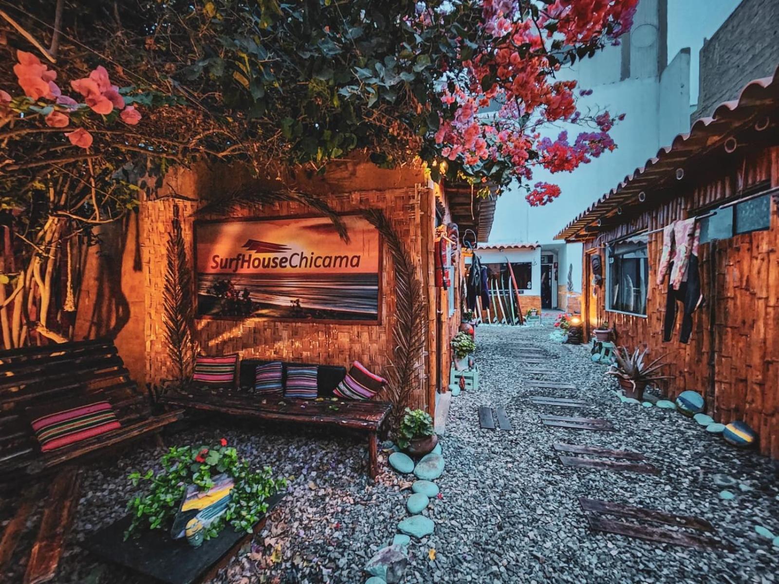 Surf House Chicama Hotel ปวยร์โต จิกามา ภายนอก รูปภาพ
